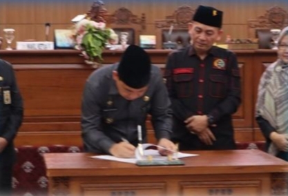 DPRD Kota Lubuklinggau Gelar Rapat Dengan agenda Mendengarkan Laporan Panitia Khusus (Pansus)